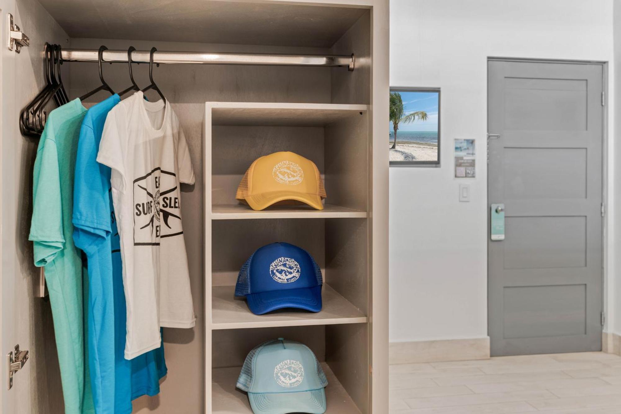 Iguana Surf Camp 호텔 타마린도 외부 사진